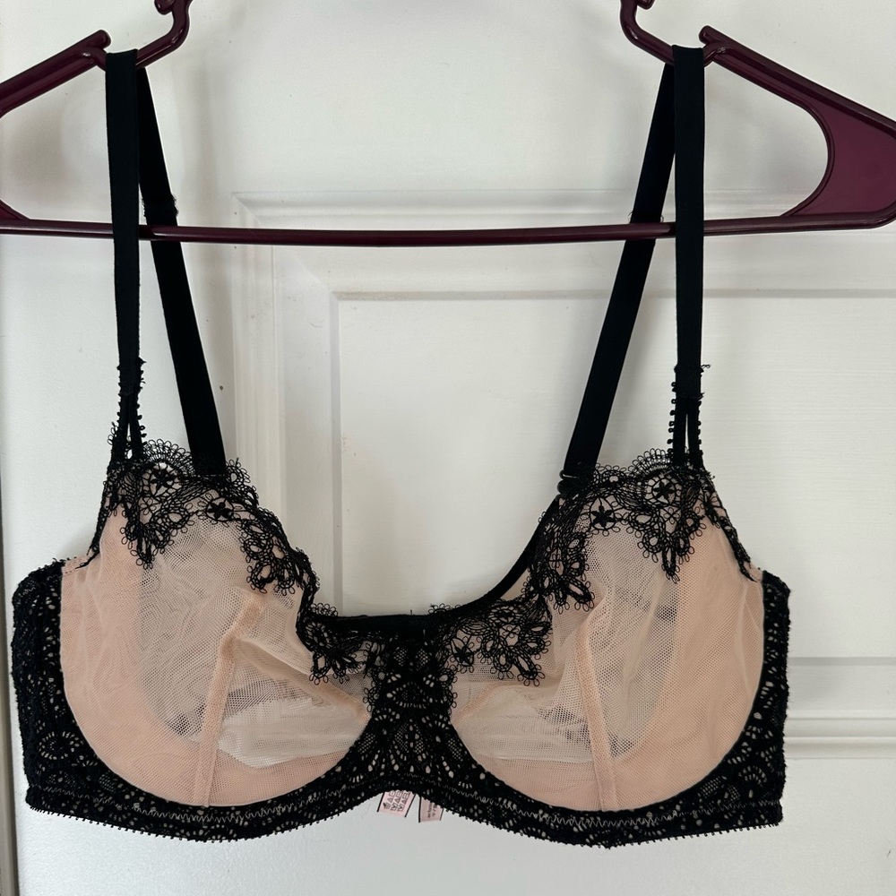 Victoria secret bra